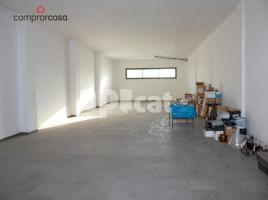 в аренду в Коммерческая недвижимость, 180.00 m²