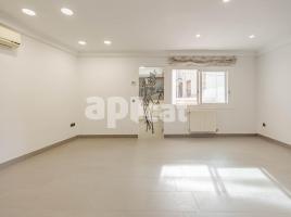 Àtic, 89.00 m², près de bus et de train, Centre