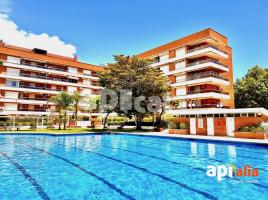 квартира, 68.00 m², pядом автобусный и железнодорожный, Salou de Llevant