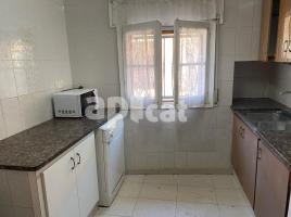 Casa (unifamiliar aislada), 398.00 m², cerca de bus y tren, Llado