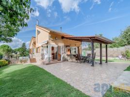 Houses (villa / tower), 181.00 m², Avenida d'Antoni Gaudi