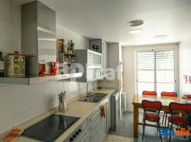 Houses (terraced house), 354.00 m², almost new