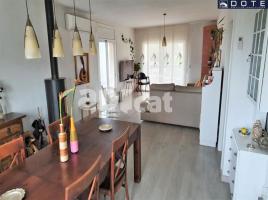 Attic, 157 m², Zona