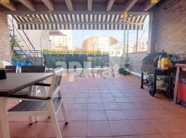 Casa (unifamiliar adossada), 337.00 m², prop de bus i tren, seminou, Calle del Jura