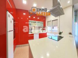  (unifamiliar adossada), 420.00 m², Calle la Bassa, 6