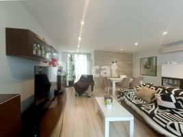 Casa (unifamiliar adossada), 325.30 m², prop de bus i tren, seminou