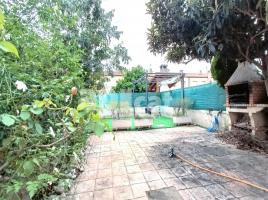 Houses (terraced house), 210.00 m², almost new, Avenida Catalunya