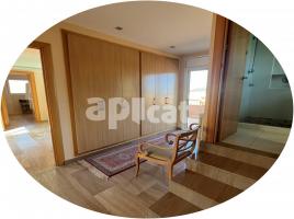 Casa (xalet / torre), 260.00 m², Calle Fondils