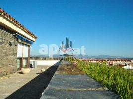 Àtic, 187.00 m², prop de bus i tren, Calle PUJADES