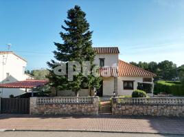 Houses (villa / tower), 183.00 m², Avenida Rosselló