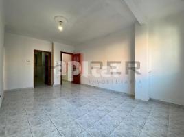 Apartament, 60.00 m², حافلة قرب والقطار, Calle URGELL