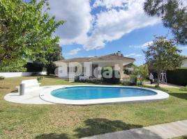 Casa (chalet / torre), 322.00 m², Calle Veler