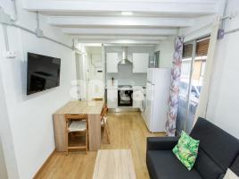 Apartament, 51.00 m², près de bus et de train