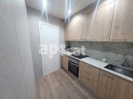 Piso, 65.00 m², cerca de bus y tren