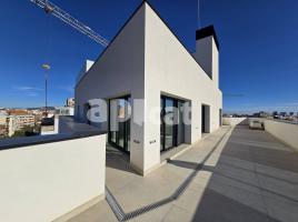 Àtic, 65.00 m², حافلة قرب والقطار, جديد