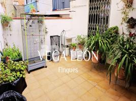 Houses (terraced house), 136.00 m², near bus and train