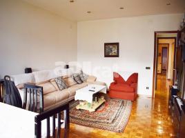 Piso, 135.00 m², cerca de bus y tren