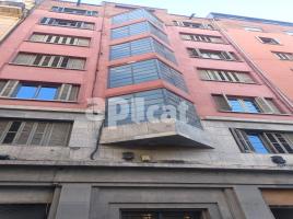 Piso, 68.00 m², cerca de bus y tren