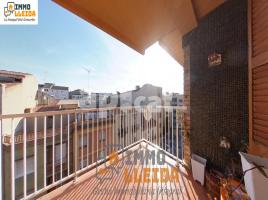 Flat, 110.00 m², near bus and train, Calle d'Urgell, 15