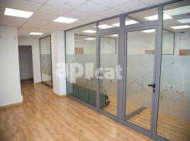 Local comercial, 237.00 m², Calle de Genís Sala