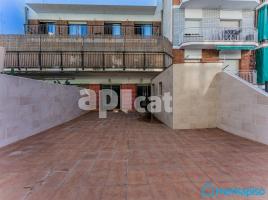 Piso, 74.00 m², cerca de bus y tren