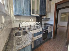 Flat, 64.00 m², close to bus and metro