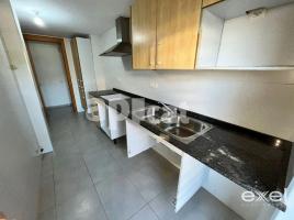 Pis, 94 m², fast neu, Zona