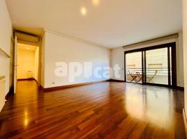 Pis, 99.00 m², Calle de Pere III, 28