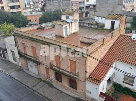  (unifamiliar aïllada), 390.00 m², près de bus et de train, Calle Torras i Bages, 32