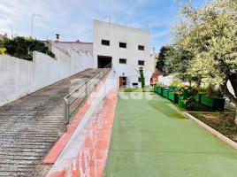 Houses (otro), 559.00 m², Calle de l'Empordà, 48