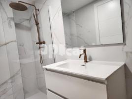 Duplex, 163.00 m², almost new, Calle Andreu Tuyet i Santamaria