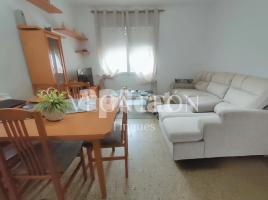 Piso, 75.00 m², cerca de bus y tren