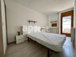 Lloguer habitació, 12.00 m², prop de bus i tren