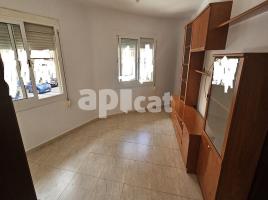 Flat, 65.00 m², near bus and train