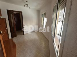 Flat, 65.00 m², near bus and train