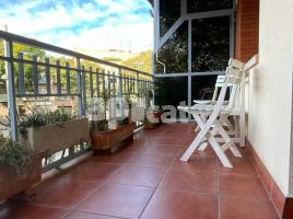 Piso, 127.00 m², cerca de bus y tren