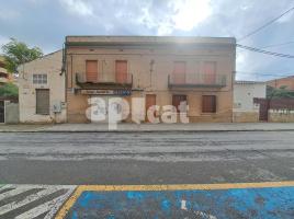 Houses (terraced house), 559.00 m², near bus and train, Calle de l'Empordà, 48