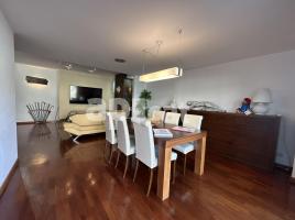 Attic, 180.00 m², near bus and train, Calle de Gurrea