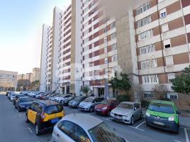 Piso, 69.00 m², cerca de bus y tren