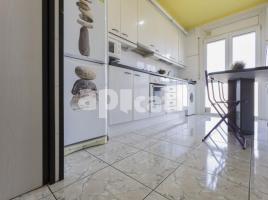 Piso, 100.00 m², cerca de bus y tren, Avenida de Roma, 79