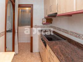 Piso, 69.00 m², cerca de bus y tren