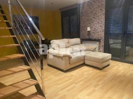  (unifamiliar adossada), 132.00 m², جديد تقريبا, Calle Major