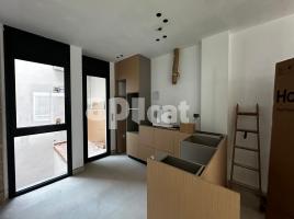 Casa (unifamiliar adossada), 140.00 m², prop de bus i tren, seminou