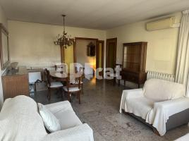 Flat, 146.00 m², near bus and train, Calle de Sant Pelegrí