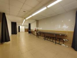 Local comercial, 130.00 m²