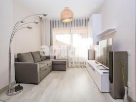 Piso, 104.00 m², cerca de bus y tren, seminuevo