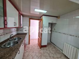 Piso, 61.00 m², cerca de bus y tren, MASRAMPINYO