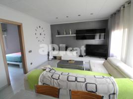 Flat, 77.00 m², near bus and train