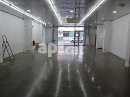 в аренду в Коммерческая недвижимость, 135.00 m², Calle Eduardo Peña