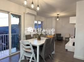 Piso, 90.00 m², cerca de bus y tren